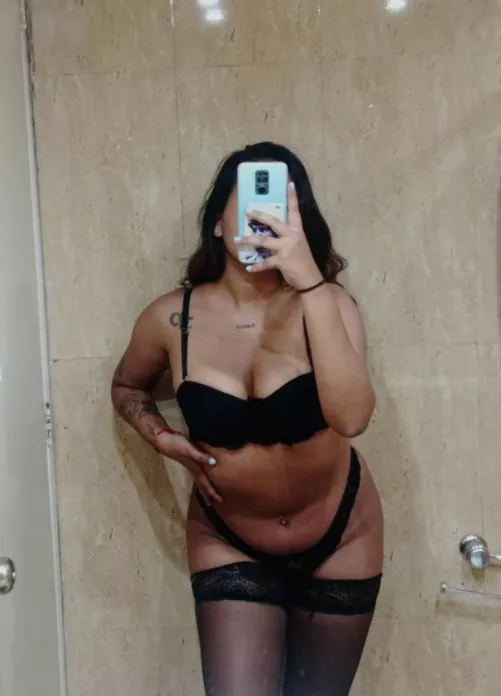 [selling] available for ✨Sext✨Cam✨Custom✨Fetish✨GFE ✨ add me on Kik: coquitocute20 // Snap: coquitocute20 ✨