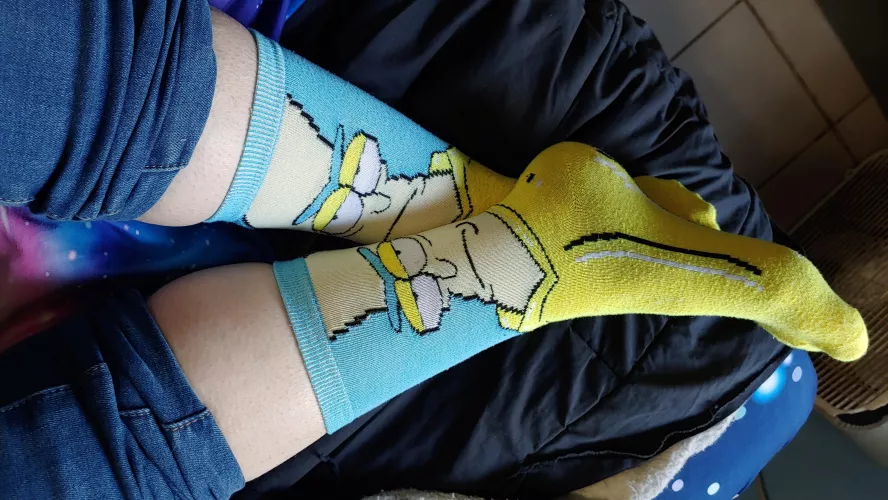 [SELLING] Banana Rick socks 🍌 Wearing today, available tomorrow morning!
