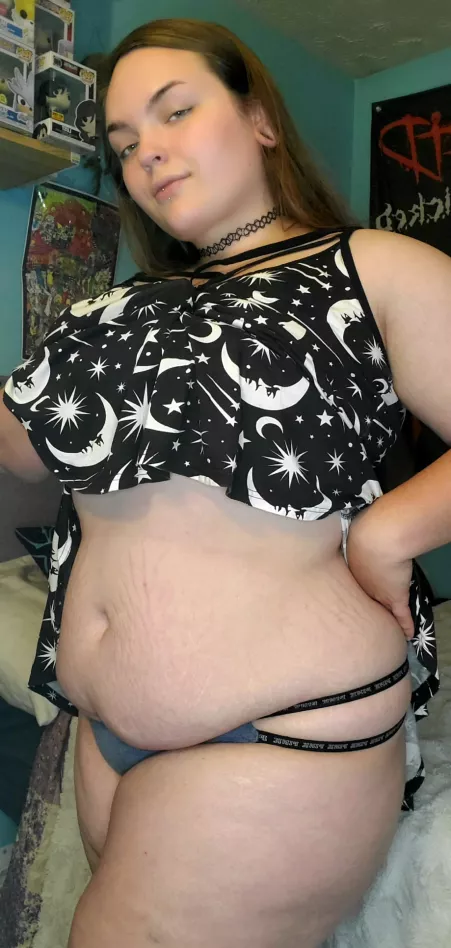 [Selling] 🩲 Come check out my sexy panties I have for sale! Or see how naughty I can get in my customs! 😍 Kik crybabydaddy for custom content and physical items! 🤤