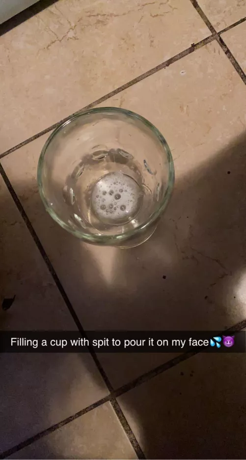 {SELLING} 👻 creatorkitty21 I verify 😉 Im kinky asf, into all types of fetish’s 🍑🦶🏼🔪💨 very flexible & I can make my pussy blow bubbles 💭