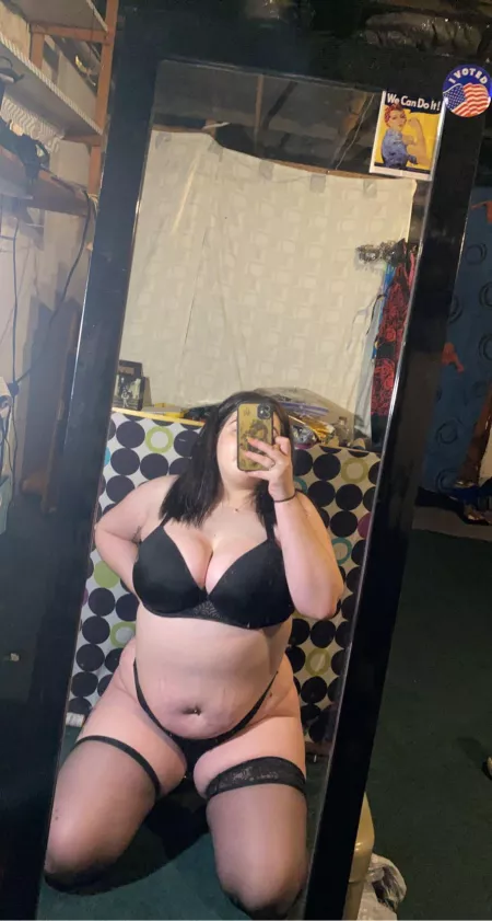 [SELLING] curvy 21yo f ready to be your naughty lil cumslut ☺️ 🌹 • gfe • sexting sessions • pics • vids • dropbox link • vip list • premium • and more •🌹 $$CASHAPP/PAYPAL/VENMO/ZELLE/GOOGLE PAY$$ ❤️‍🔥 k i k : jaylynba