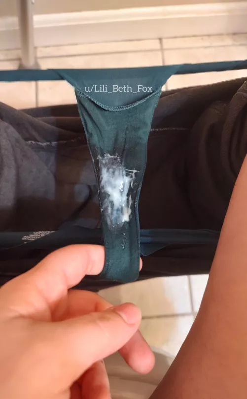 [Selling] Dirty enough?? All this is just my sweet lady cream 😋🥰 DM or Kik Lili_Beth_Fox ❤️ get on my calendar! [OC]