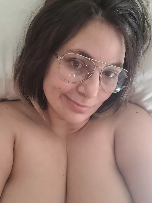 [Selling] Dropbox, customs, used goods, subscriptions, sexting, cock rates. Fetish friendly ❤ multi payment forms!