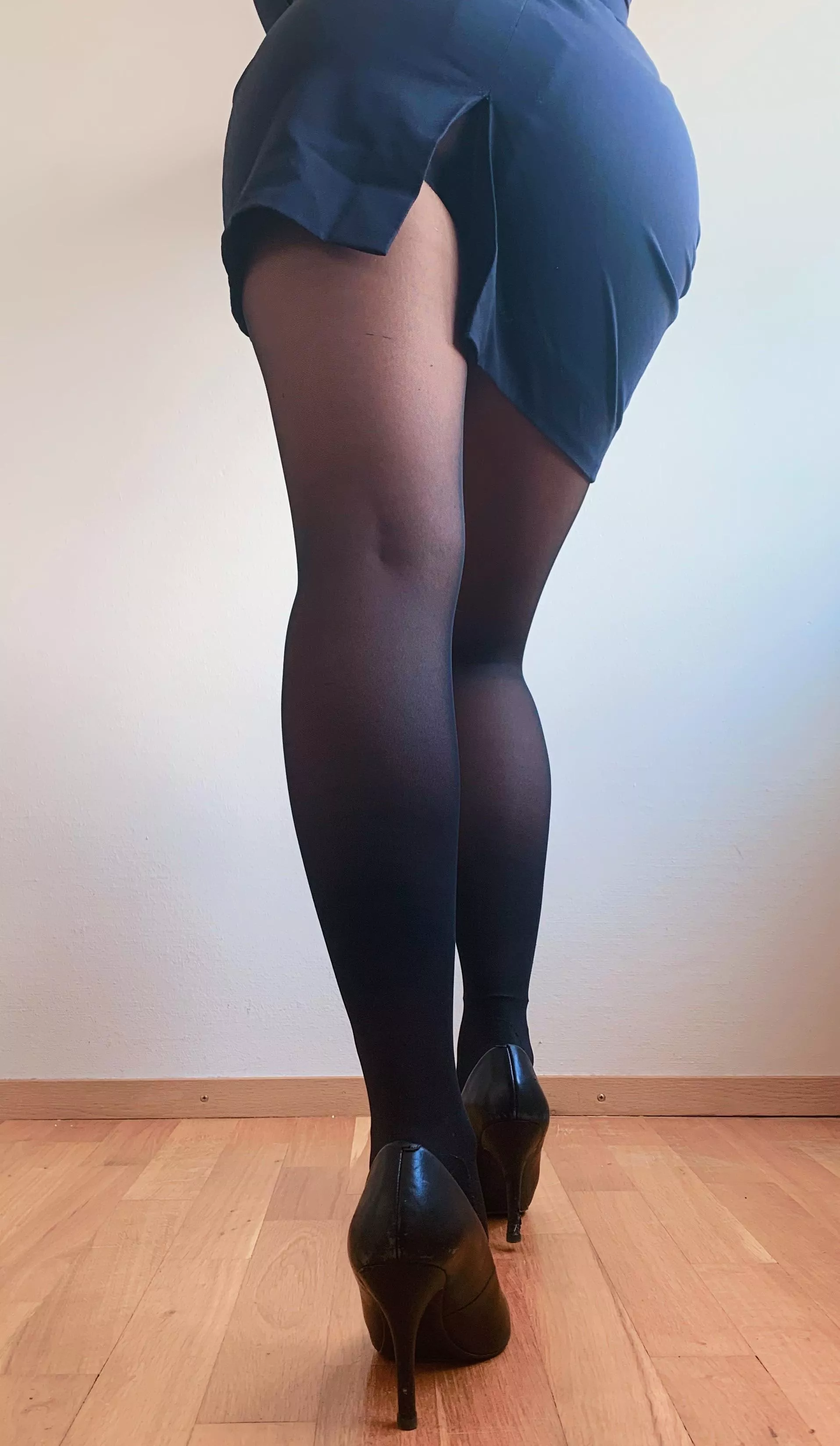 [selling] flight attendant shoes and tights!! Message me [kik] flying.missy ???