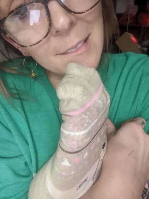 [selling] I could barely hold these close to my face!!! I've literally lost track of how many days I'm now on 👃😵‍💫 claim them as your own b4 someone else does first **$49-- shipping+ sexy pics included!