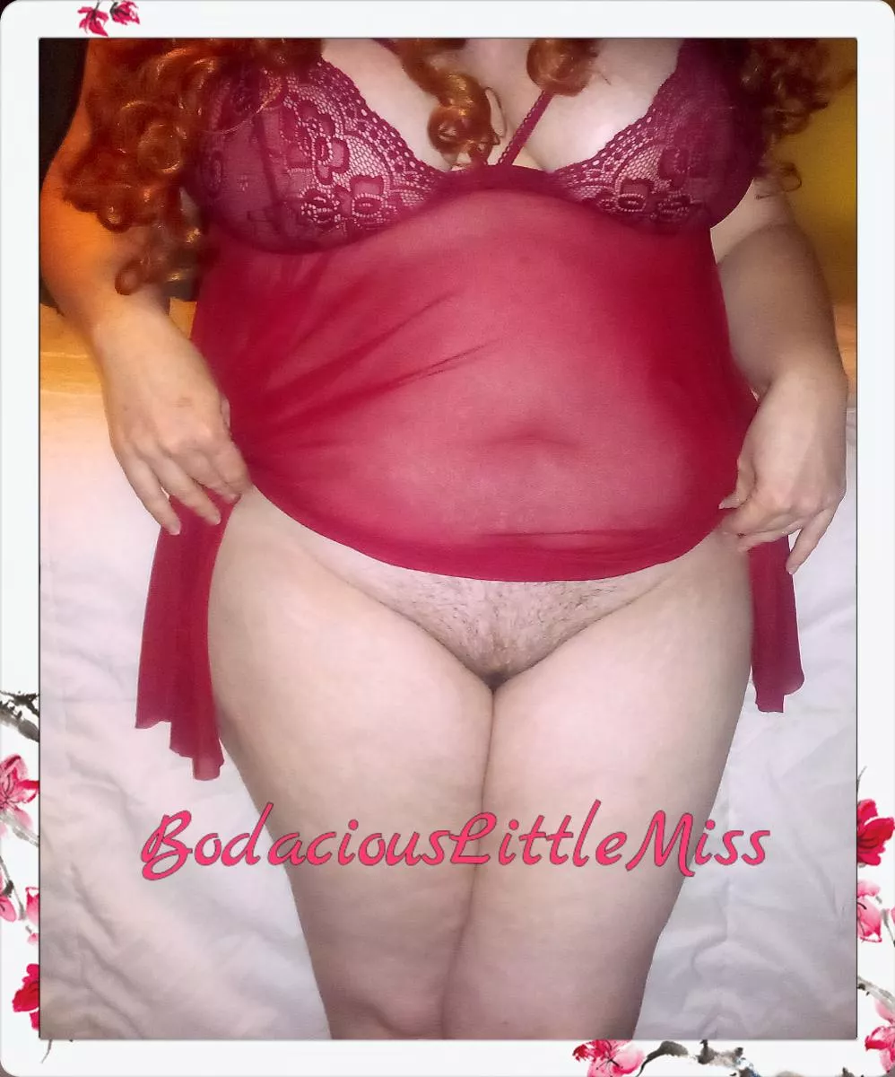 [Selling] Newly verified BBW Milf! Fetish friendly, providing panties, socks, photos, sexting, edibles, and more! Come get a taste! 💋