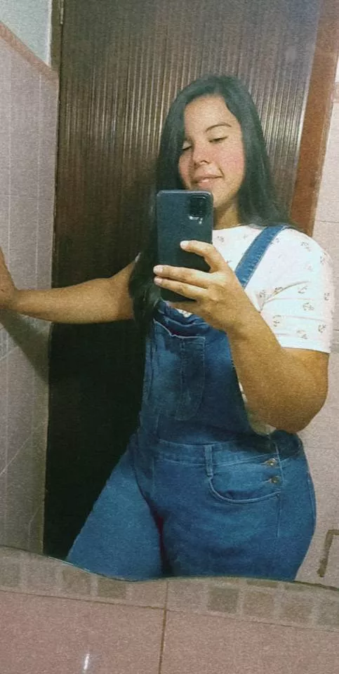 [Selling] sexting sessions, [cam] [GFE] skype sessions, photos and videos I will fulfill your fetishes kik annzerene payment required