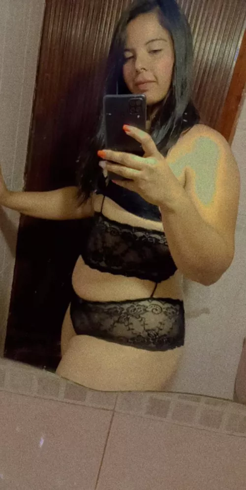 [Selling] sexting sessions, [cam] [GFE] skype sessions, photos and videos I will fulfill your fetishes kik annzerene payment required