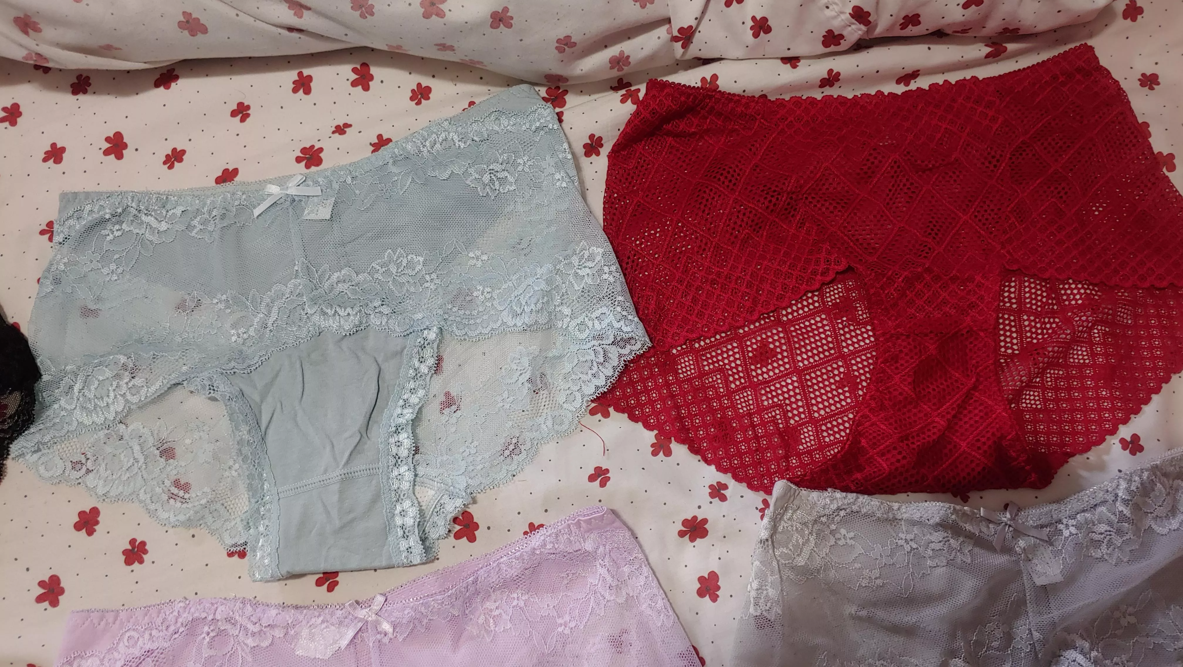 [SELLING] TWO DAYS LEFT!!! 💥NEW STOCK💥🎄⛄Christmas/End of Year SALE!❄🎊 All panties made of or with lace on them are half off through December 31st! ⏩ SERIOUS BUYERS ONLY ⏪ 💸 Cashapp, Venmo, Amazon GC accepted 💸