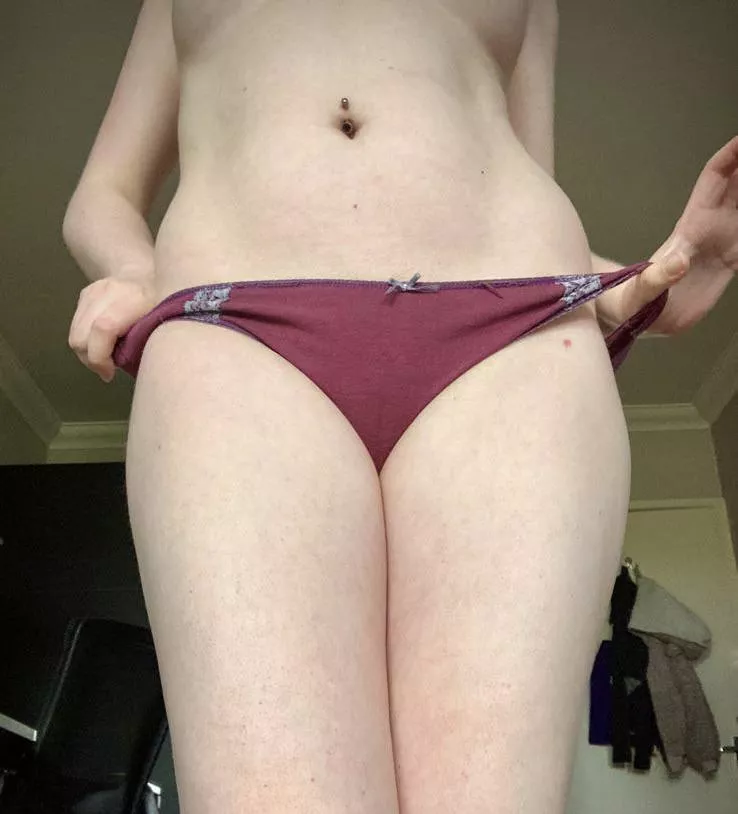 [Selling] [UK] 🎆 Start your new year in the right way…with a pair of my panties on your face 😈 message me now to book for January wear! 🇬🇧