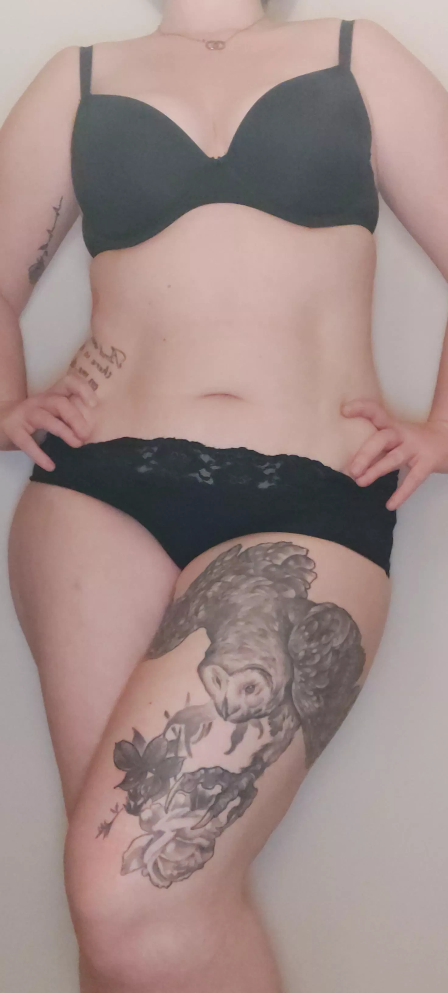 [Selling] VERFIED Let me help you empty those balls. I have many ways we could get naughty together ☆ sexting ☆ GFE ☆ nudes ☆ dick rates ☆ findom services ☆ domme services ☆ feet ☆ worn panties bras shoes (UK only) ☆ Dm me or KIK Sweeth