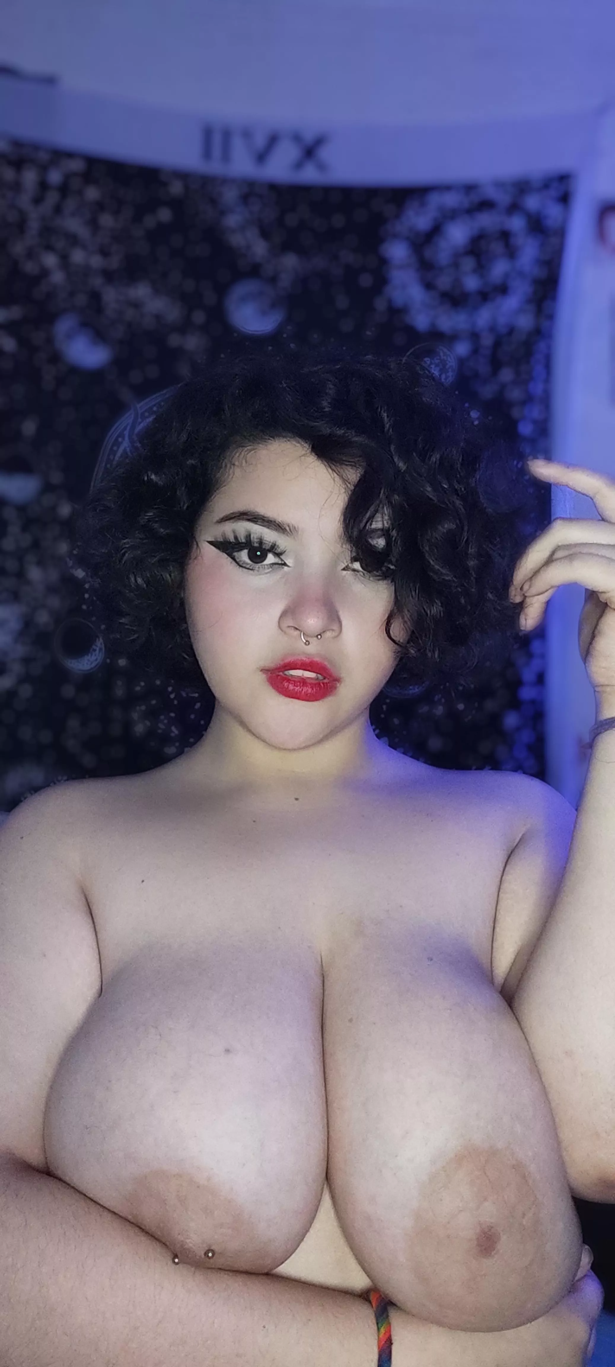 [SELLING]🌸19F🌸 AVAILABLE AND HORNY 😈 | Pics/Vids💫 Girlfriend experience💫Sexting sessions..| CAN VERIFY ✔️ add me on Snapchat: Sophixslut 🔞or Kik: Sophie_rz