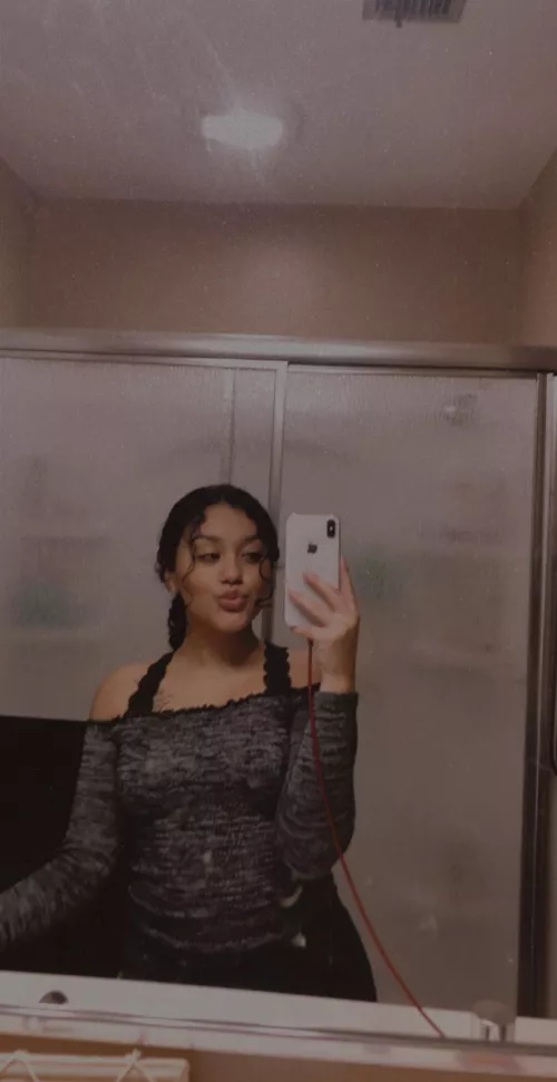 [SELLING]😊Heeey bby, come on kik im selling today looooot of content for small price😊😊🎉🎉🎊💦 KIK --> cotyhoty