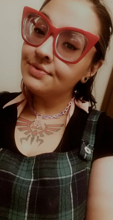 🎶🎶 send me dm and I'll be your friend. 😊