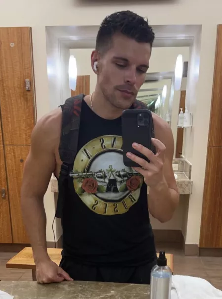 Send your workout playlist ๐ค๐ฝ Send your workout playlist ๐ค๐ฝ