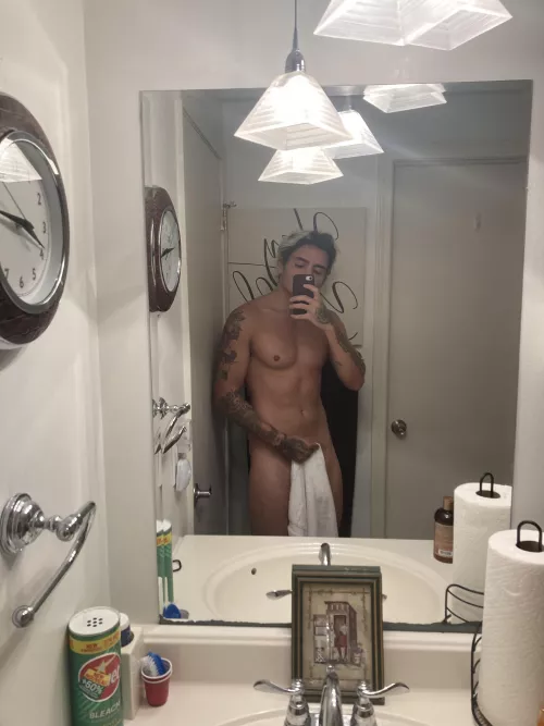 Sending full body nudes to everyone that upvotes this π¦β¬οΈ Sending full body nudes to everyone that upvotes this π¦β¬οΈ