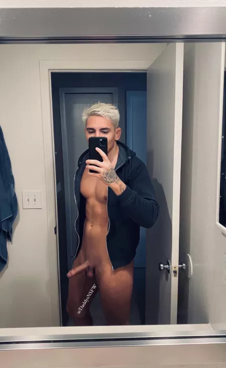 Sending nudes to everyone that upvotes this ā¬ļøš¦