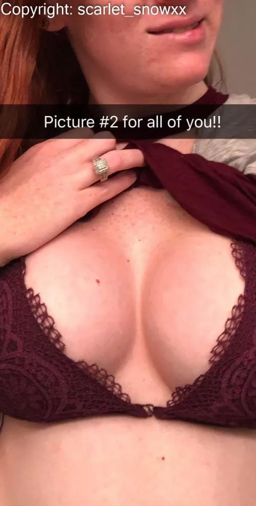 sending snaps from work is always so naughty