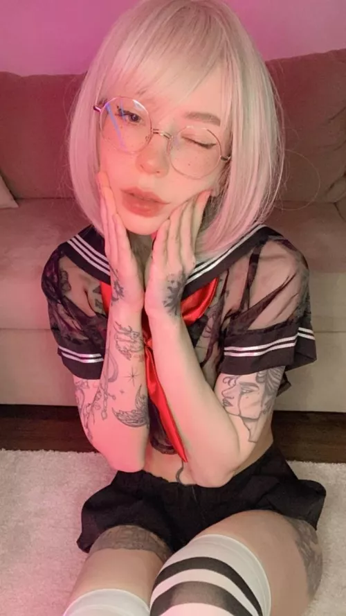 Senpai! I am here! Notice meπ€!