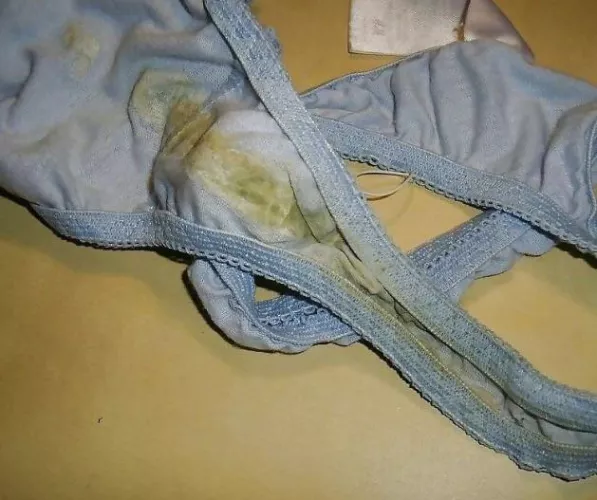 Serious dirty pantie lovers only. These panties aroma is so strong it almost makes you gag. NOT FOR THE FAINT OF HEART. Worn for 12 days. YES 12 days and was worn to work, working out, no wipe. These are seriously dirty y’all. * can do extras on these 