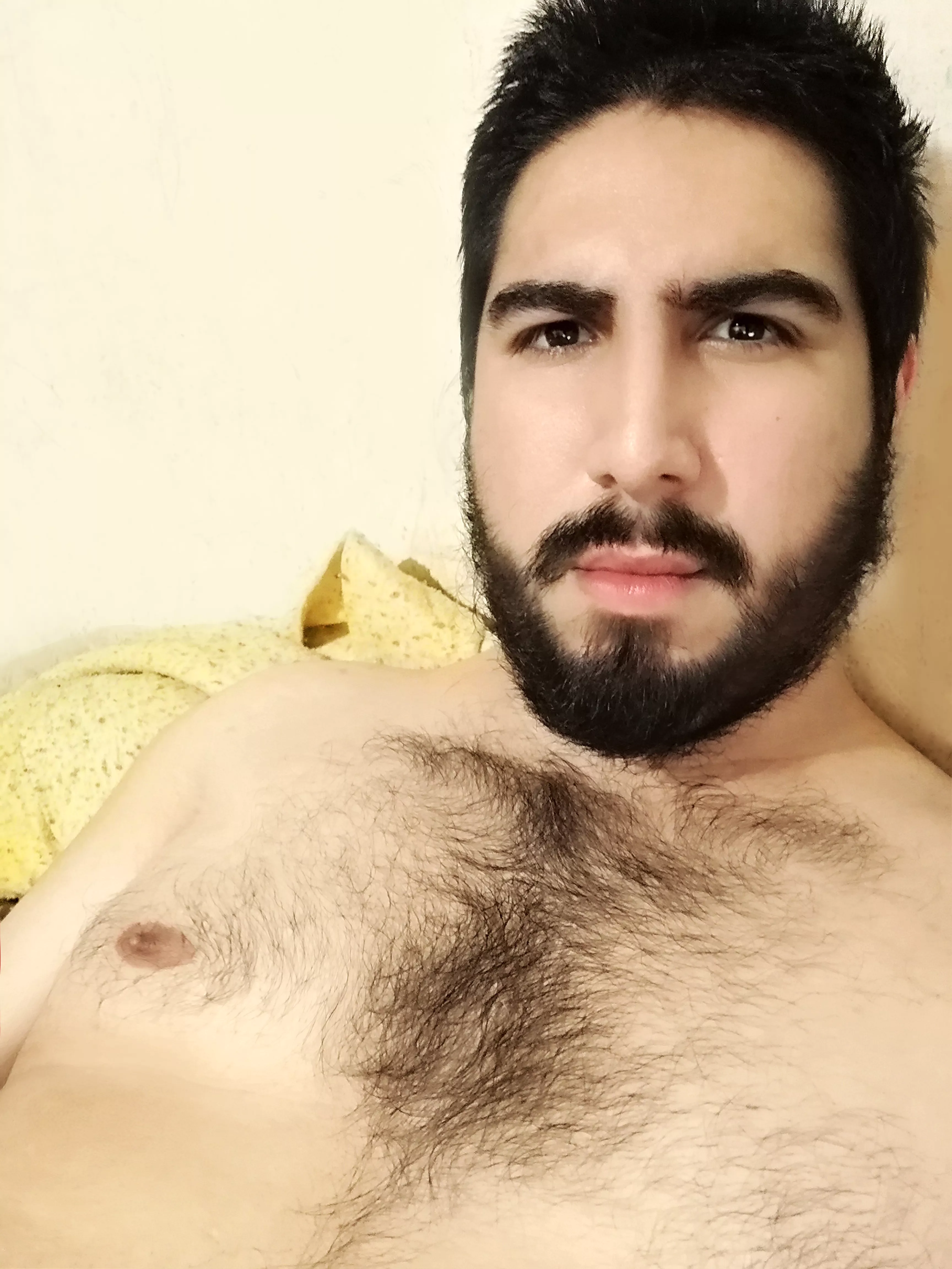 Serious man 30 years looking for a relationship with a nice man with blue/ green eyes. Hit me up 🤗 Serious man 30 years looking for a relationship with a nice man with blue/ green eyes. Hit me up 🤗