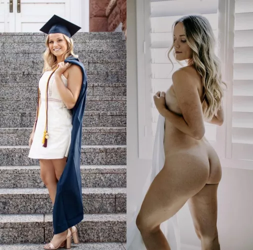 Sexy college babe Sexy college babe