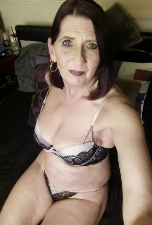 Sexy gilf