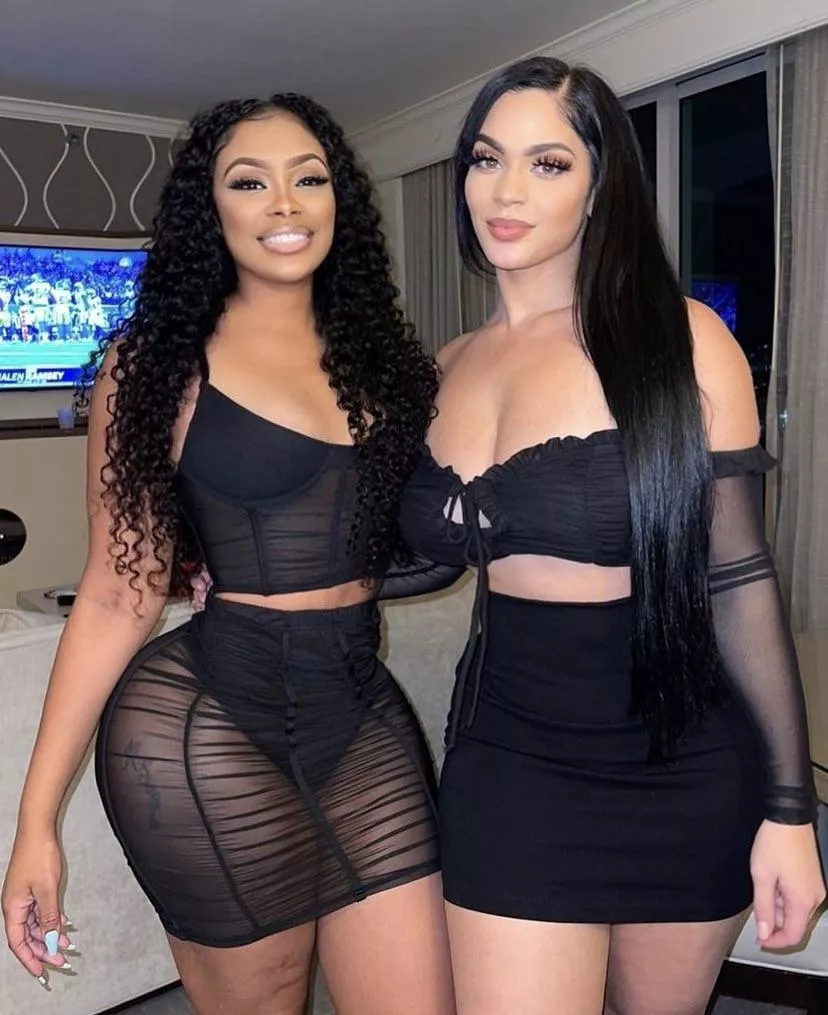 Sexy in black Sexy in black