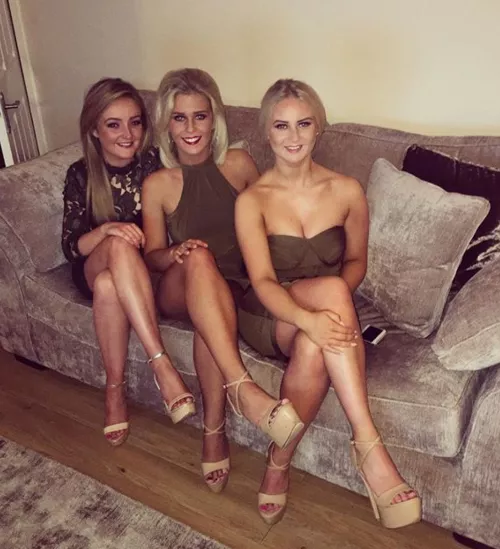 Sexy legs on display Sexy legs on display