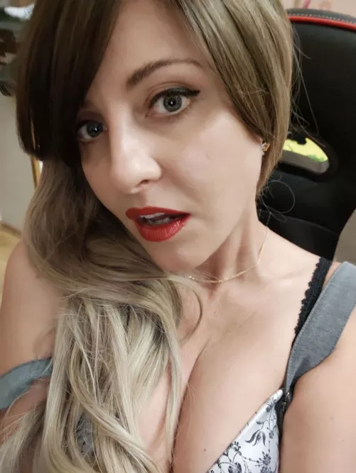 sexy MILF sexy MILF