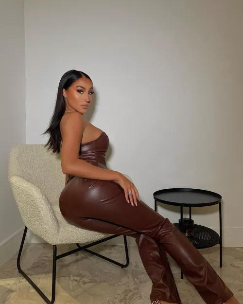 Sexy Rachel in Brown Leather x
