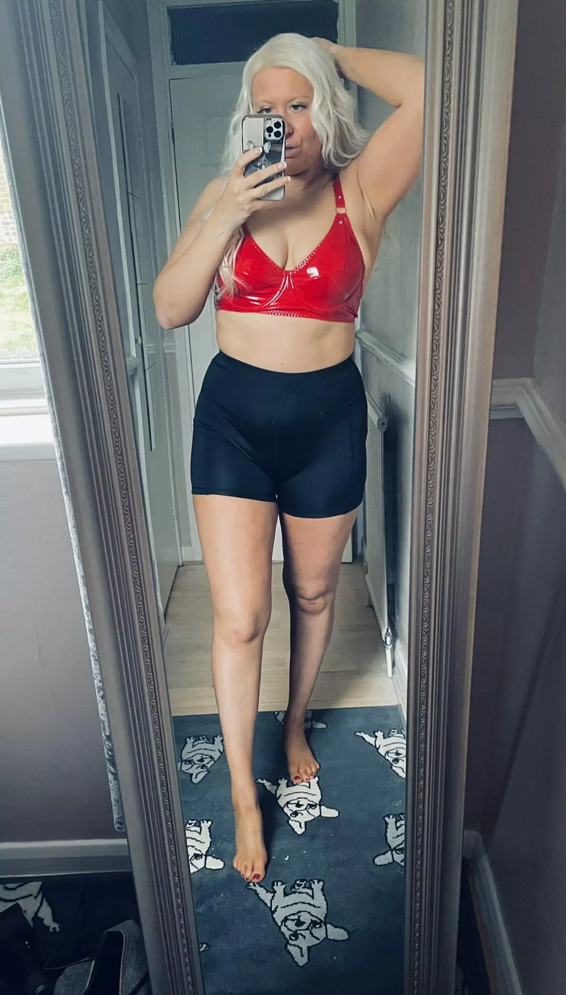 Sexy, shiny and slutty