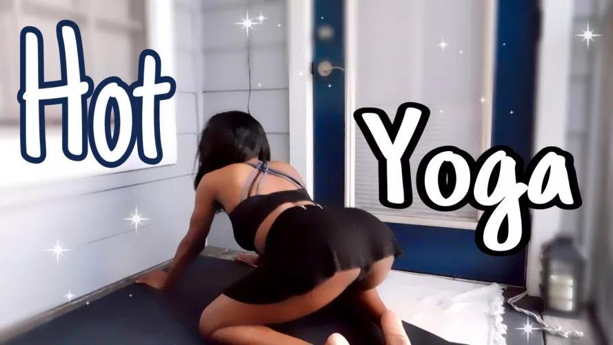 Sexy Yoga Pose 🖤 Sexy Yoga Pose 🖤