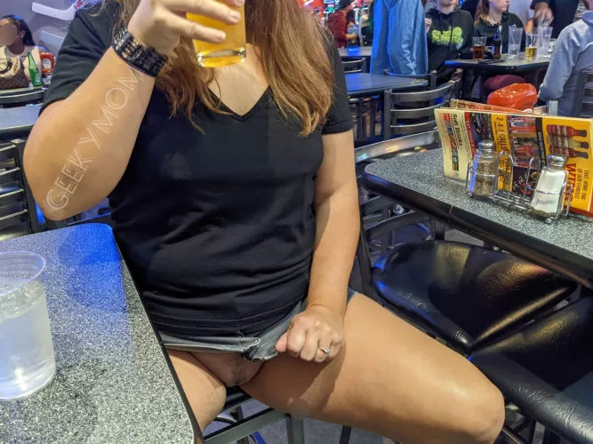 Share a drink with 43 year old mom Share a drink with 43 year old mom