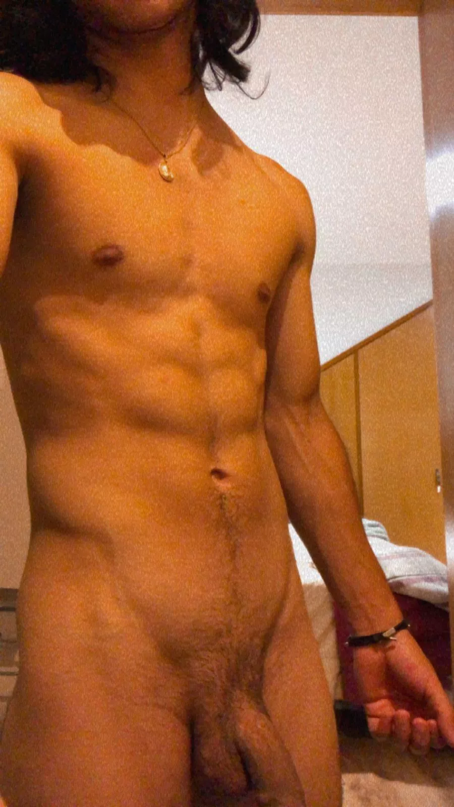 Sharing with U all, the guy that can always turn me on at the gym 👅 (m)