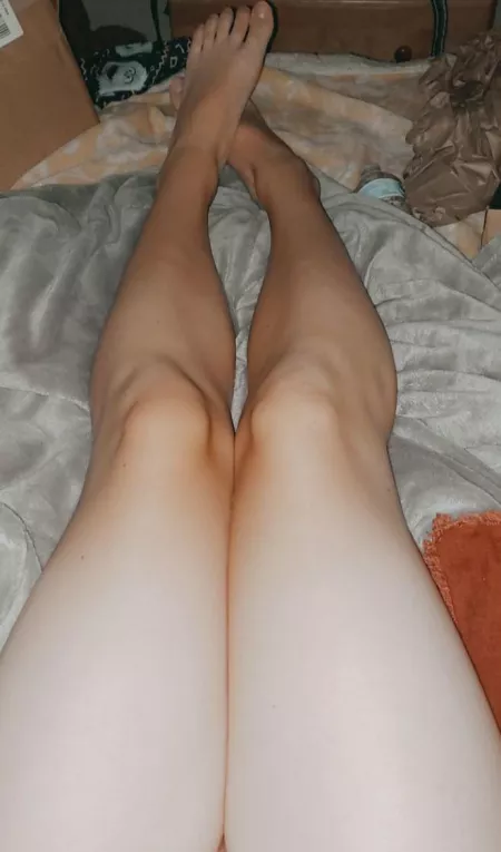 Shaved my legs all the way this time... I love how smooth they look and feel ๐ฅฐ Shaved my legs all the way this time... I love how smooth they look and feel ๐ฅฐ