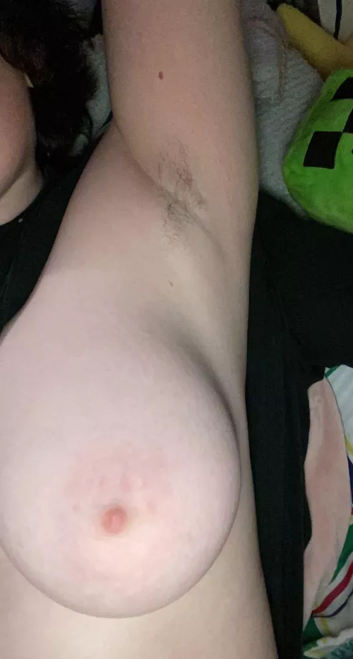 Shaved or unshaven? (Dms open)