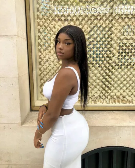 She fine ππππ She fine ππππ