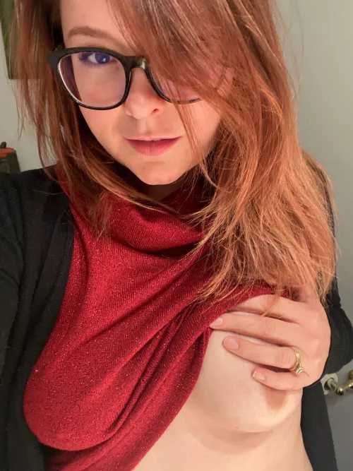 She is (F)estive for Christmas!