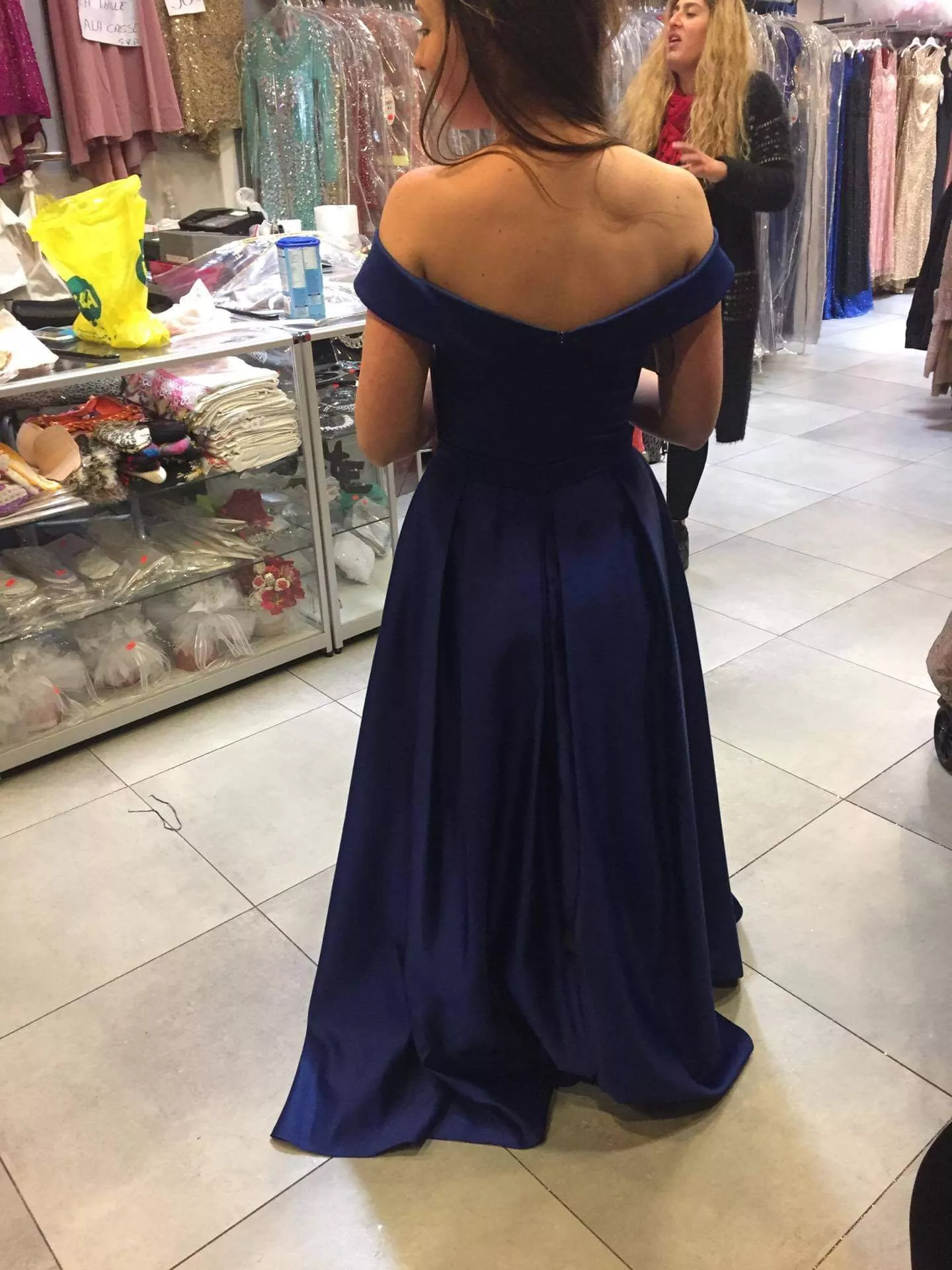 She loves being watched come and see + if you have 2 screens She loves being watched come and see + if you have 2 screens