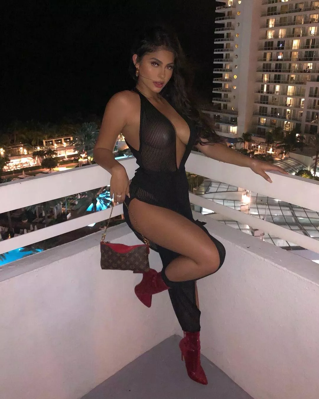 She loves when they're looking