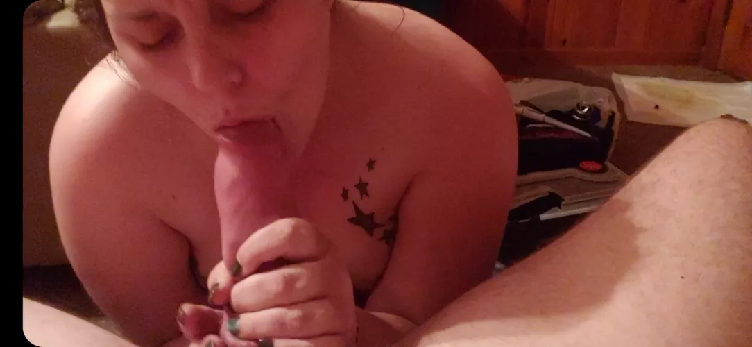 She says i have a big cock but i just dont believe her. What is your thoughts? She says i have a big cock but i just dont believe her. What is your thoughts?