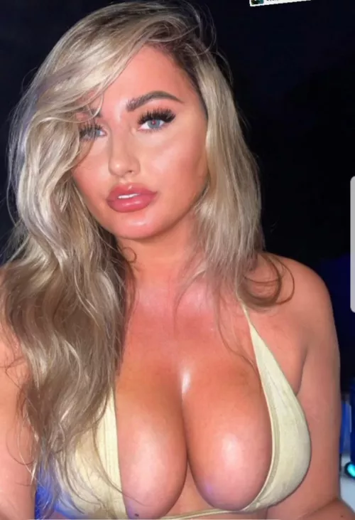 Sheβs already got the sex hair π