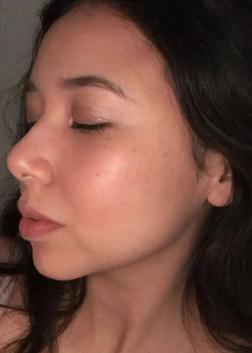 Sheβs my best friend. I have a huge crush and cuck fantasy on her. Tell me what youβd do to her while I watch - kik throwaway270993