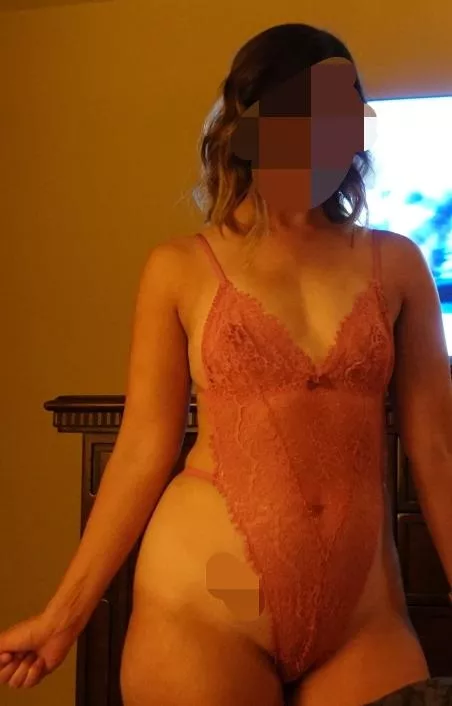 She's so fucking hot She's so fucking hot