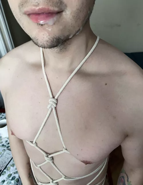 Shibari and cum :)
