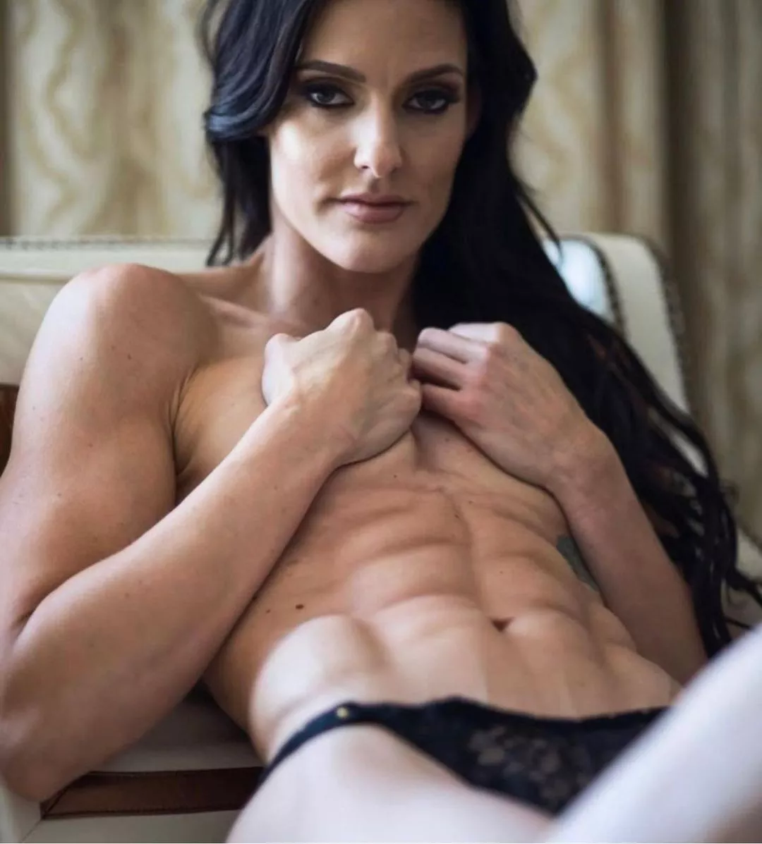 Shinnon Fakhri Shinnon Fakhri