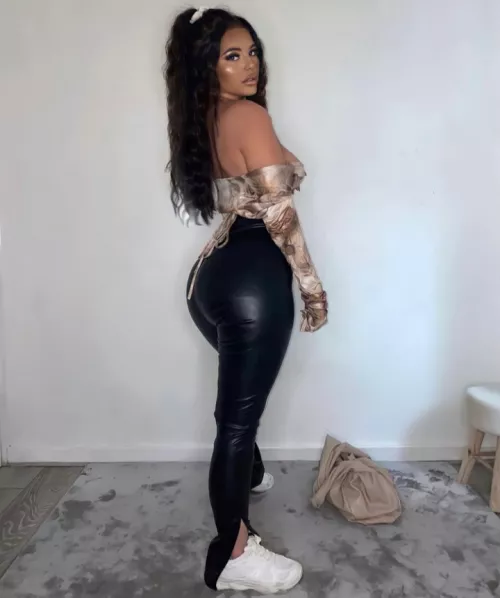 Shiny bum