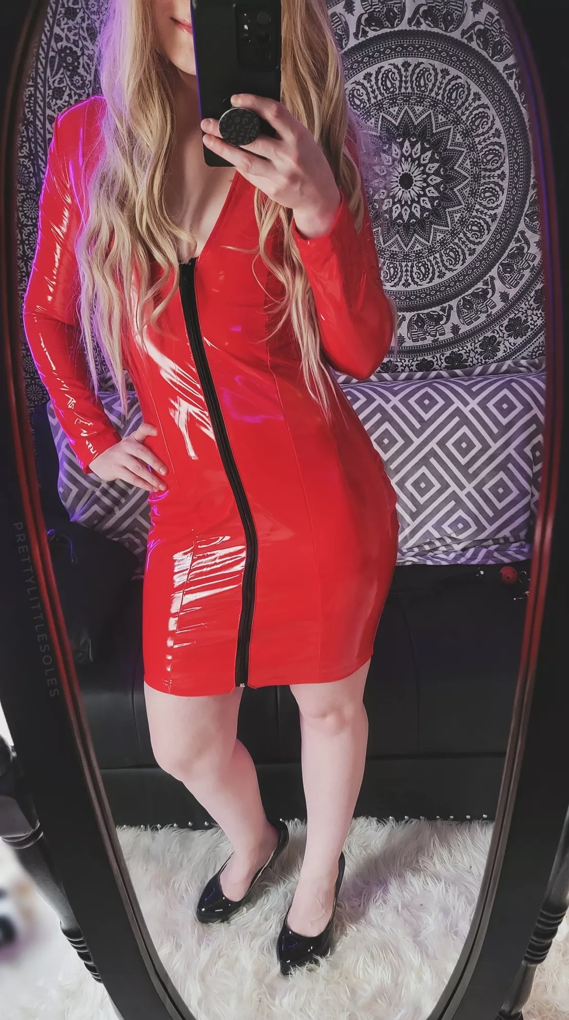 Shiny red dresses make you weak 🥵😈 [oc]