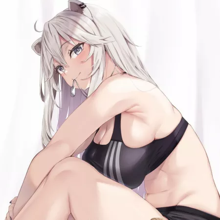 Shishiro Botan Shishiro Botan